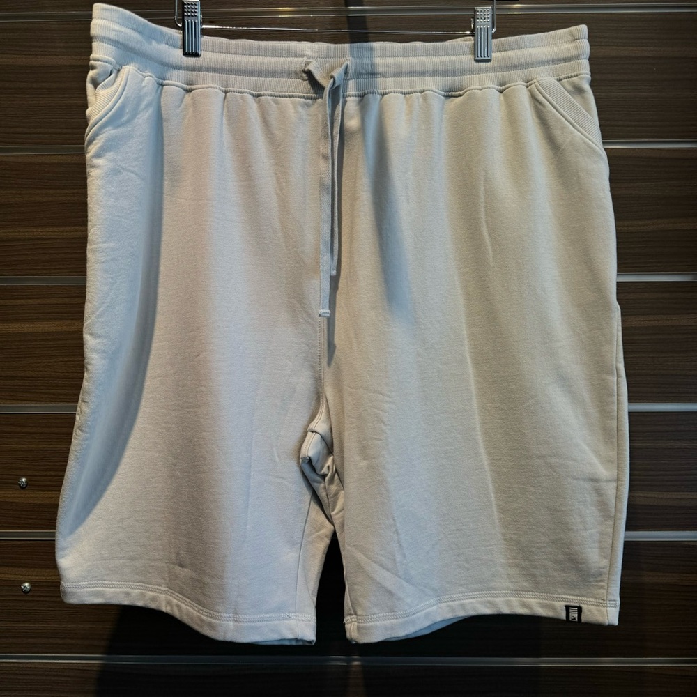 NWT Glyder Sycamore Men’s Short Ash Grey